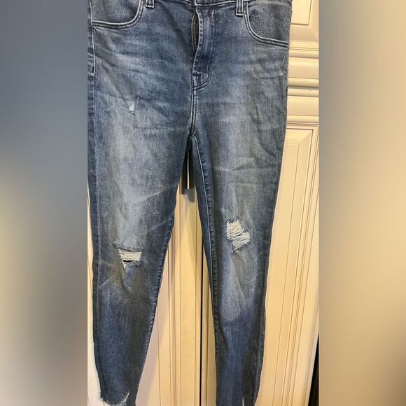 J Brand Alana High Rise Cropped Skinny Jeans Ripped Distressed Hem Teardrop 27 - Picture 3 of 9